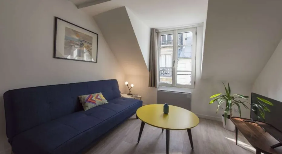 CHIC STUDIO APARTMENT IN THE HEART OF THE TRENDY MARAIS