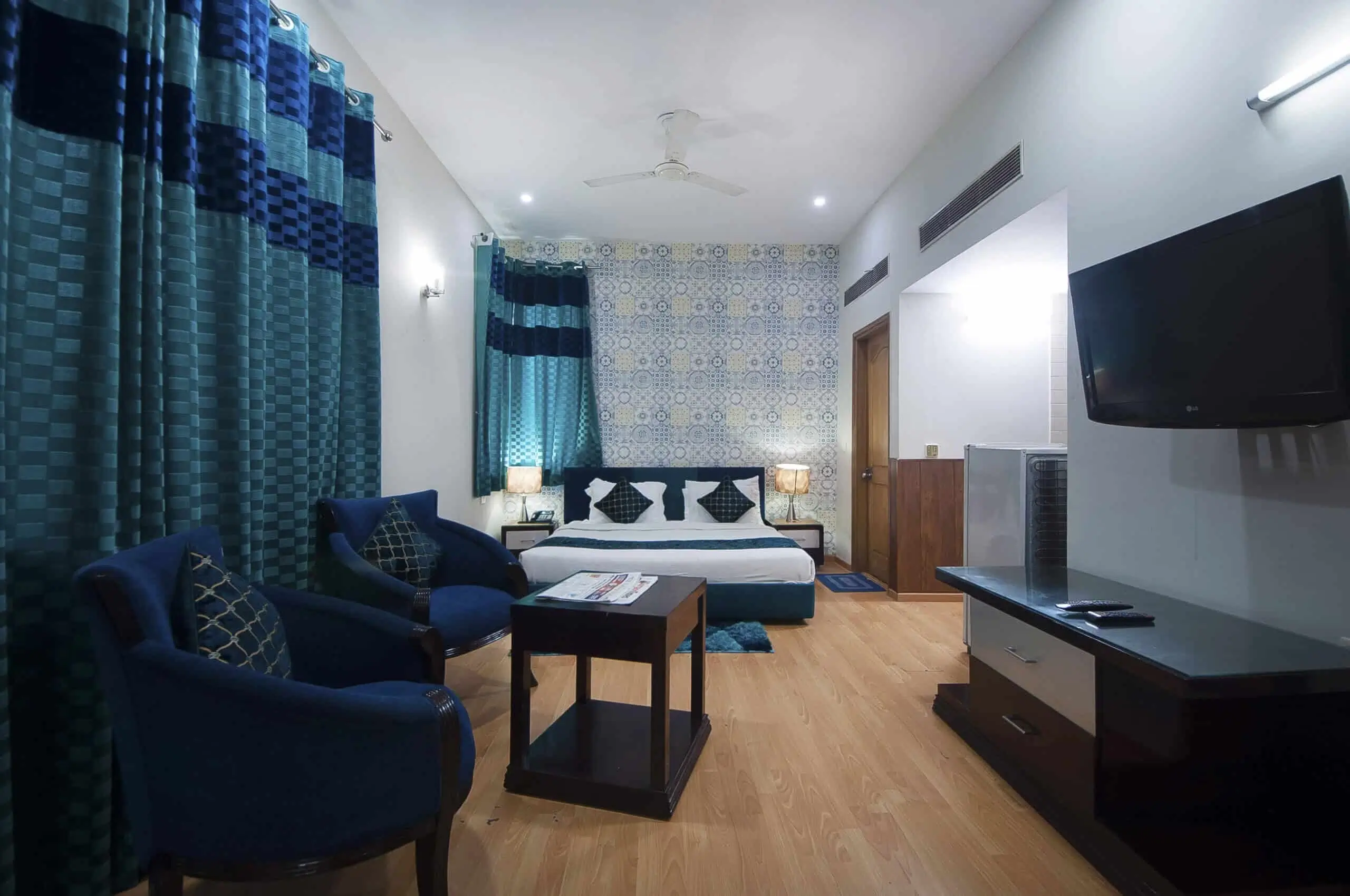 SOUTH CITY GURUGRAM STUDIO APARTMENT WITH BALCONY