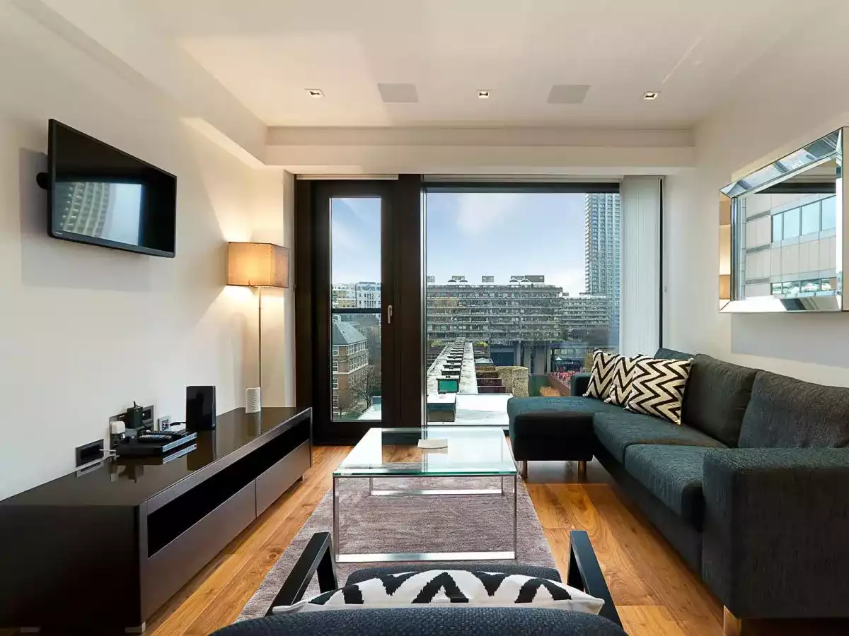 CONTEMPORARY 1 BEDROOM APARTMENT IN MOORGATE